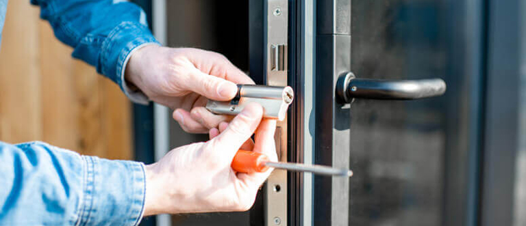 Commercial Locksmith La Mirada